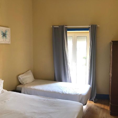 Aveiro Train Guesthouse ภายนอก รูปภาพ